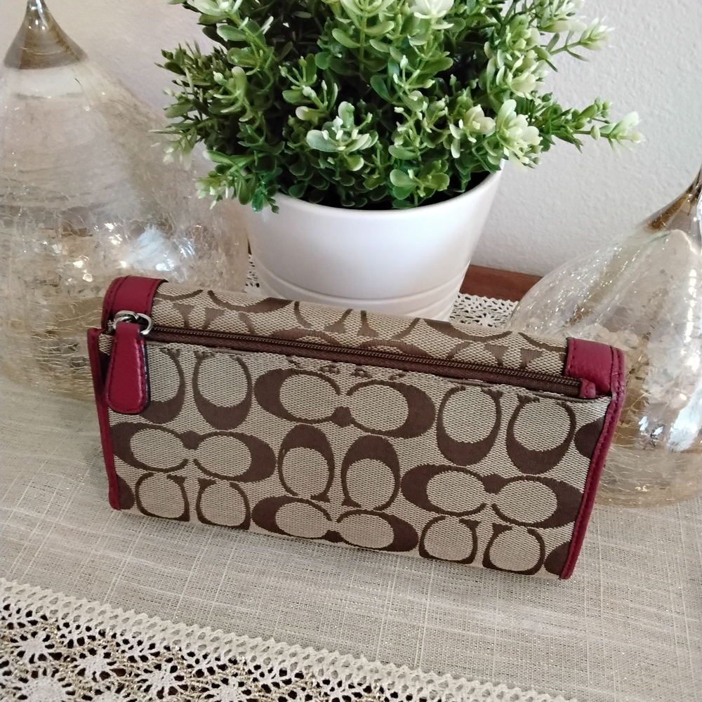 Coach Beige and Red Wallet - Picture 5 of 8